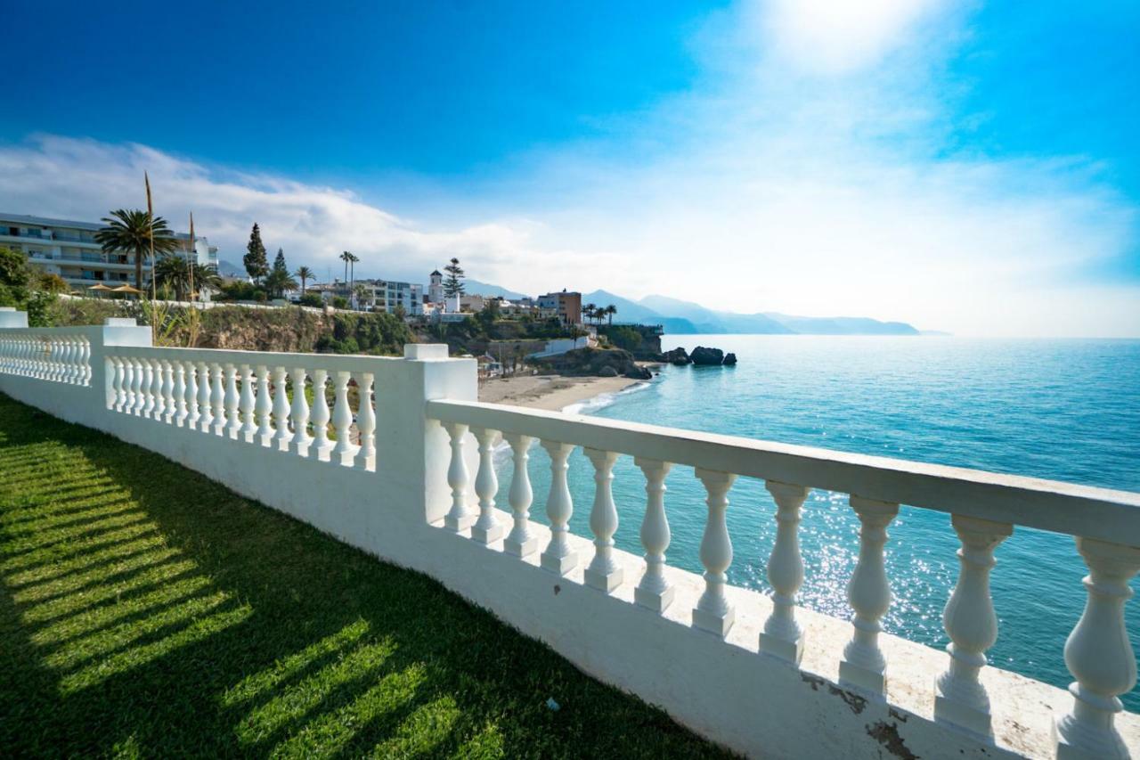 Palmeras 31 Menyber Apartamento Nerja Exterior foto